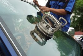 Windscreen Repair {{brizy_dc_image_alt imageSrc=